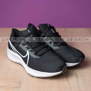 Кроссовки Nike Air Zoom Pegasus 38 (чёрный/белый)