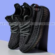 Кроссовки детские от Adidas Yeezy Boost 350 (чёрный)