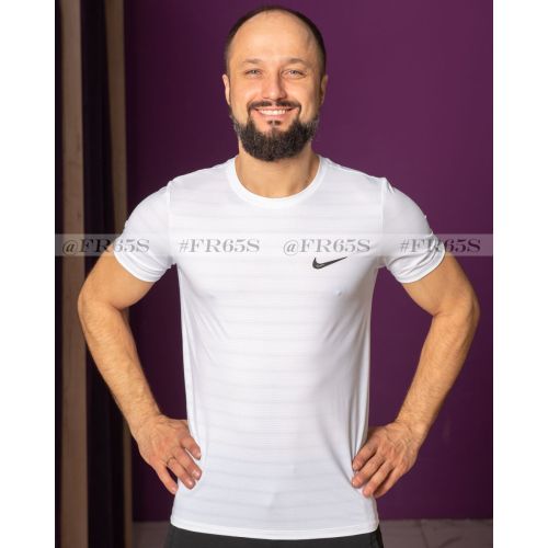8602 Футболка мужская от Nike (белый)