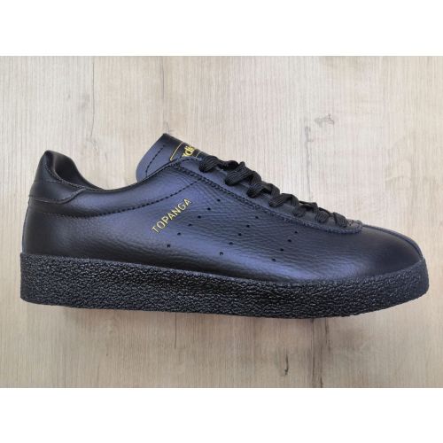 Кроссовки от Adidas Topanga Clean (черный)