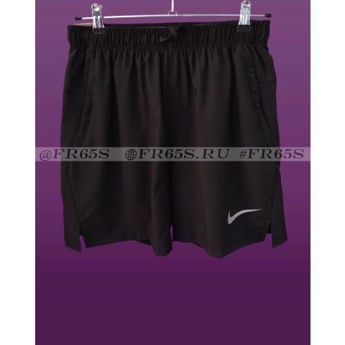 D975 Шорты от Nike (черный)