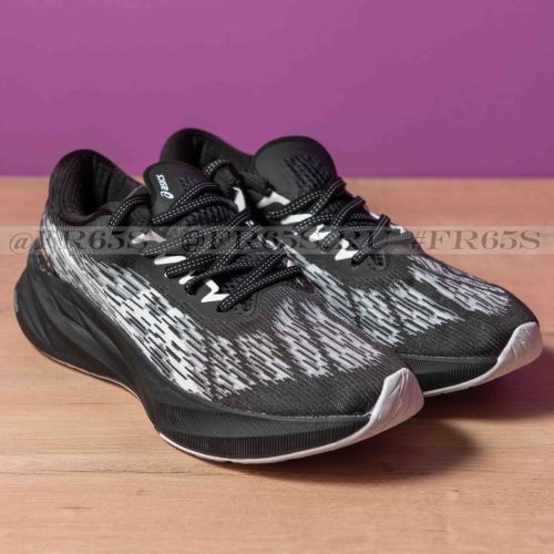 Кроссовки от Asics Novablast 3 ASL65009110