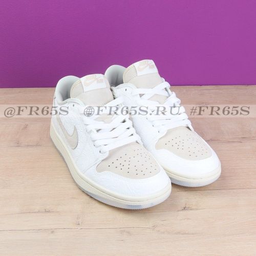 Кроссовки от Jordan 1 Low (белый/бежевый)