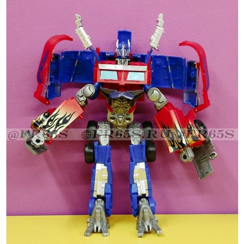 IG65026326 Робот Трансформер (средний)