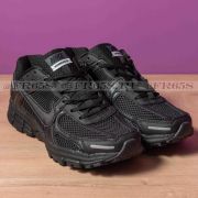 Кроссовки от Nike Zoom Vomero 5 NL65001187
