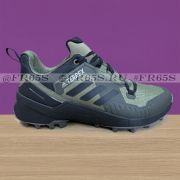 Кроссовки от Adidas Terrex Swift R3 GTX (хаки)