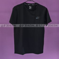 885186 Футболка от Nike (чёрный)